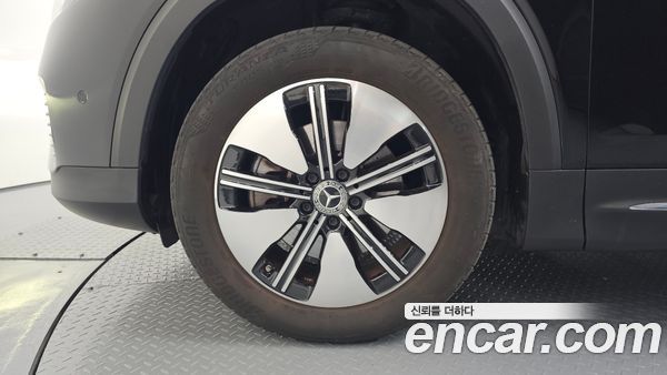 Mercedes-Benz EQB 2023, фото 5