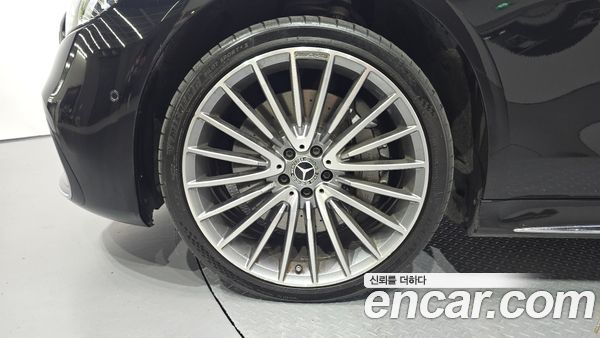 Mercedes-Benz S-Class 2023, фото 5