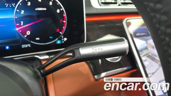 Mercedes-Benz S-Class 2023, фото 12
