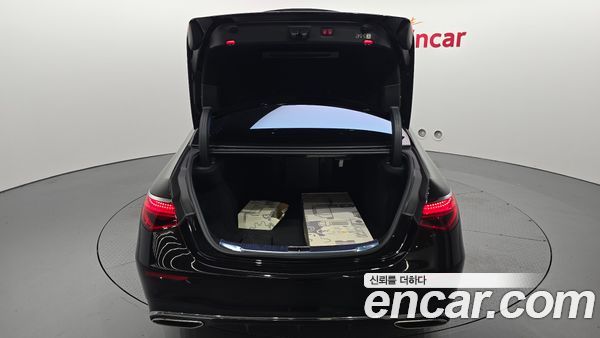 Mercedes-Benz S-Class 2023, фото 31