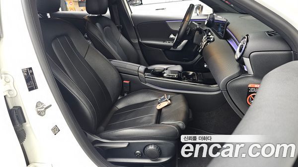Mercedes-Benz A-Class 2021, фото 15