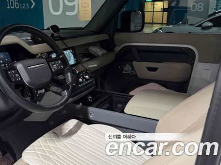 Land Rover Defender 2022, фото 9