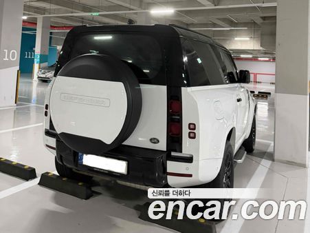 Land Rover Defender 2022, фото 11