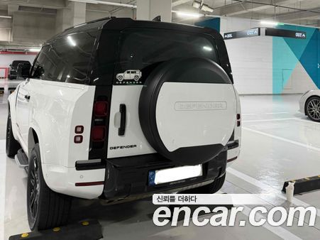 Land Rover Defender 2022, фото 12