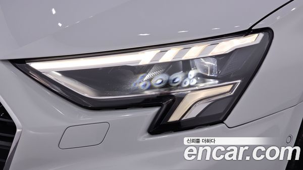Audi A3 2023, фото 8