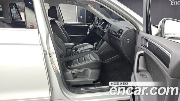 Volkswagen Tiguan 2021, фото 17
