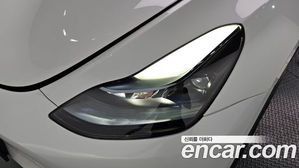 Tesla Model Y 2024, фото 7