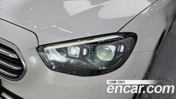 Mercedes-Benz E-Class 2021, фото 8