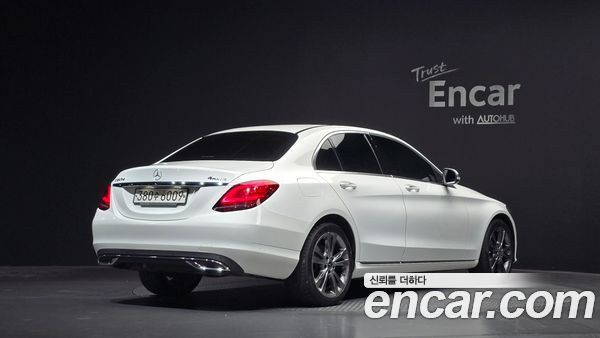 Mercedes-Benz C-Class 2020