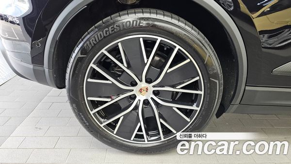 Porsche Macan 2025, фото 5