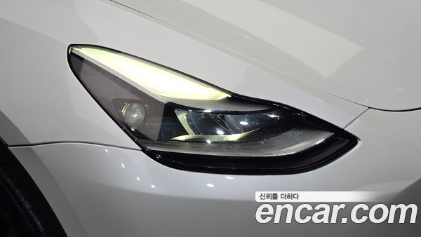 Tesla Model Y 2022, фото 8