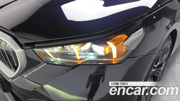 BMW 5 Series 2025, фото 7