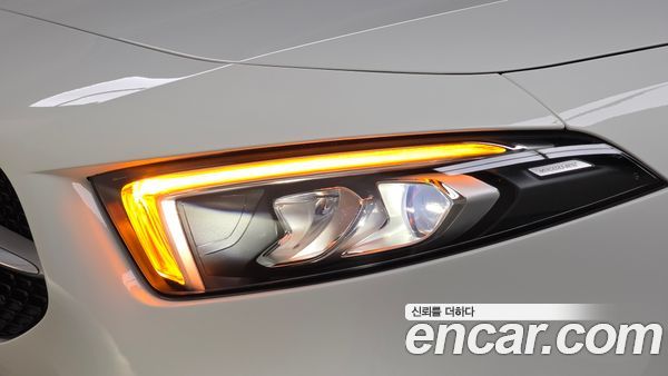 Mercedes-Benz A-Class 2022, фото 8
