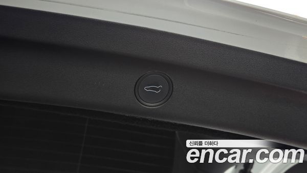 Tesla Model Y 2021, фото 28