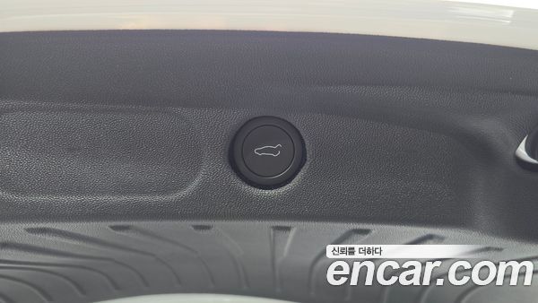 Tesla Model 3 2024, фото 25