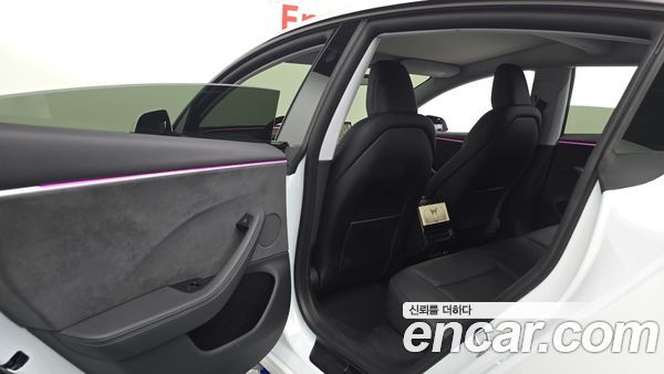 Tesla Model 3 2024, фото 15