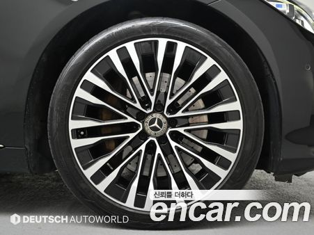 Mercedes-Benz S-Class 2022, фото 5