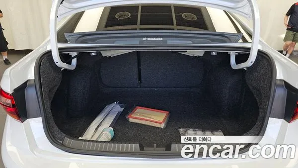 Volkswagen Jetta 2023, фото 26