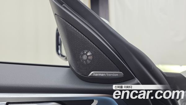 BMW i4 2023, фото 28