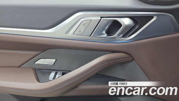 BMW i4 2023, фото 29