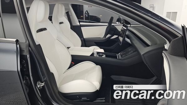 Tesla Model 3 2024, фото 15