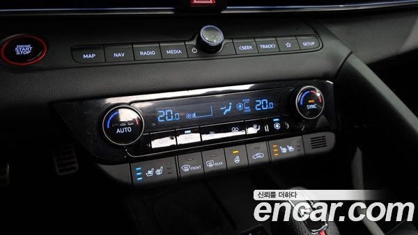 Hyundai Elantra 2024, фото 30