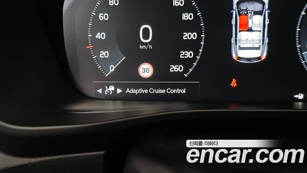 Volvo XC40 2022, фото 30