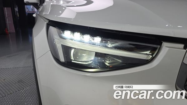 Volvo XC40 2024, фото 8