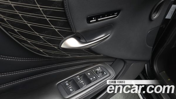 Lexus LS 2021, фото 31
