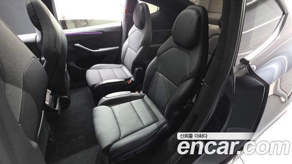 Tesla Model Y 2026, фото 15