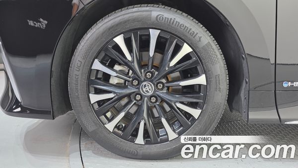 Toyota Alphard 2024, фото 5
