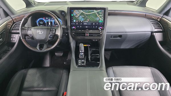 Toyota Alphard 2024, фото 7