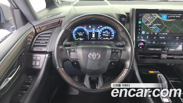 Toyota Alphard 2024, фото 14