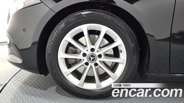 Mercedes-Benz A-Class 2020, фото 5
