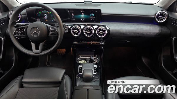 Mercedes-Benz A-Class 2020, фото 10
