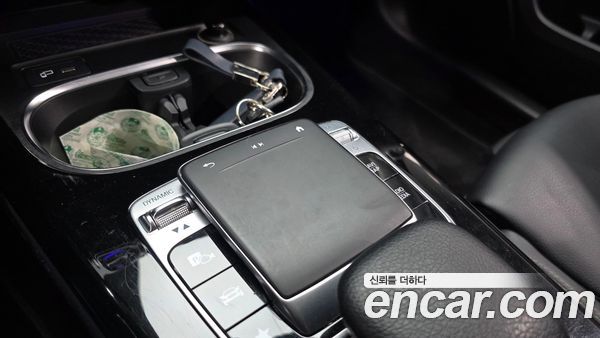 Mercedes-Benz A-Class 2020, фото 24