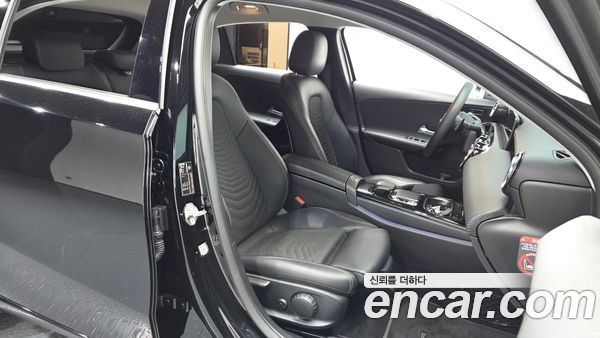 Mercedes-Benz A-Class 2020, фото 16