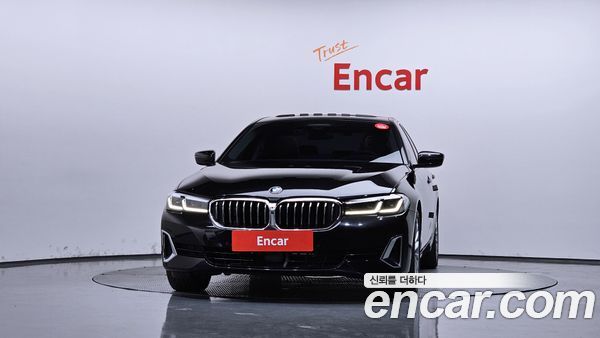 BMW 5 Series 2023, фото 3