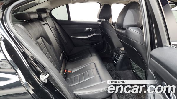 BMW 3 Series 2022, фото 12