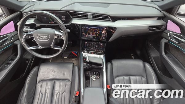 Audi e-tron 2021, фото 7
