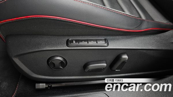 Volkswagen Golf 2022, фото 28