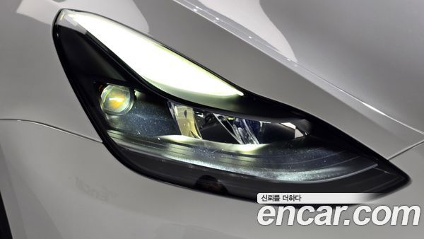 Tesla Model Y 2024, фото 7