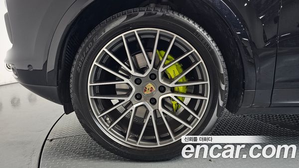 Porsche Cayenne 2022, фото 4