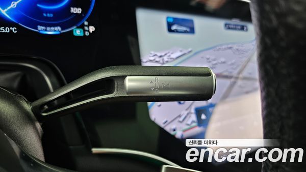 Mercedes-Benz EQS 2023, фото 9