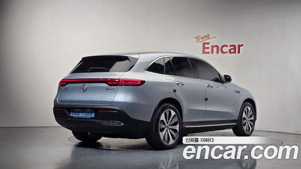 Mercedes-Benz EQC 2020