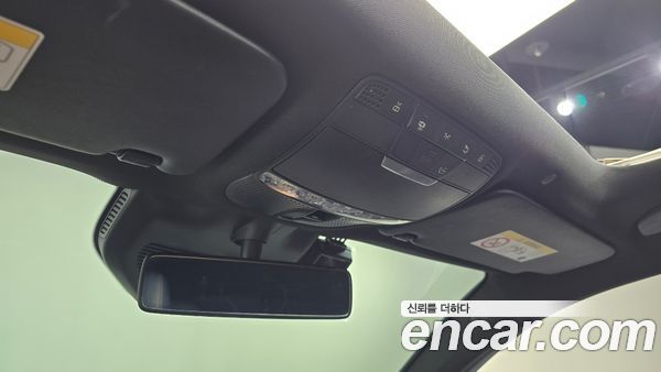 Mercedes-Benz EQC 2020, фото 25