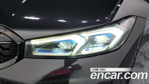 BMW 3 Series 2023, фото 7