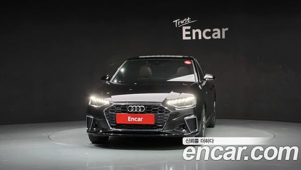 Audi A4 2022, фото 3