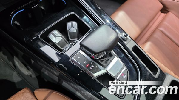 Audi A4 2022, фото 12
