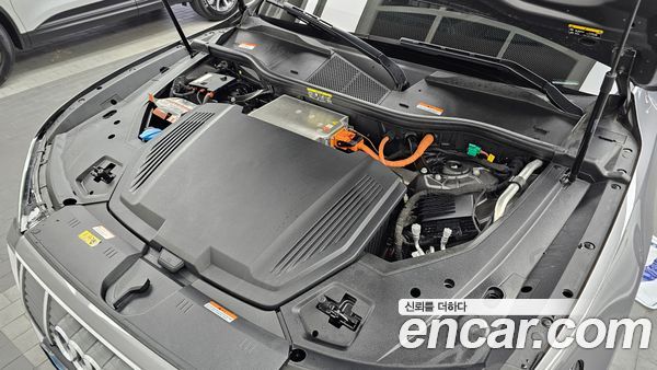 Audi e-tron 2023, фото 6